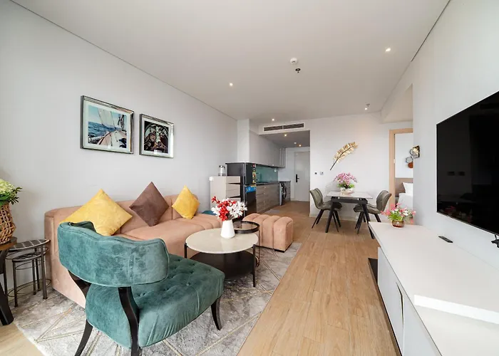 Lucky Two Bedroom *