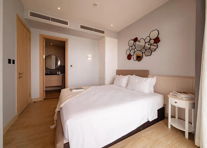 Lucky Two Bedroom * Ha Long