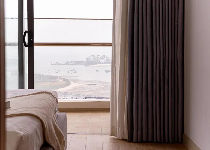 Lucky Two Bedroom Apartment *